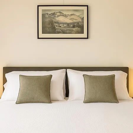 Apartment Lario *