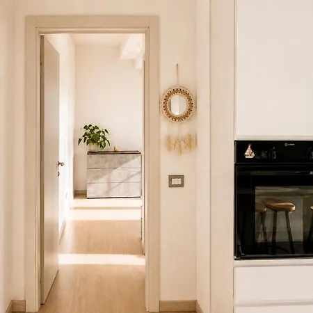 Apartment Victoria Apartments - Lario Oliveto Lario